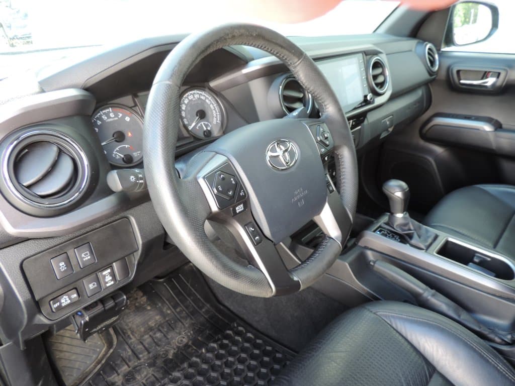 Toyota Tacoma 2020 — photo 11