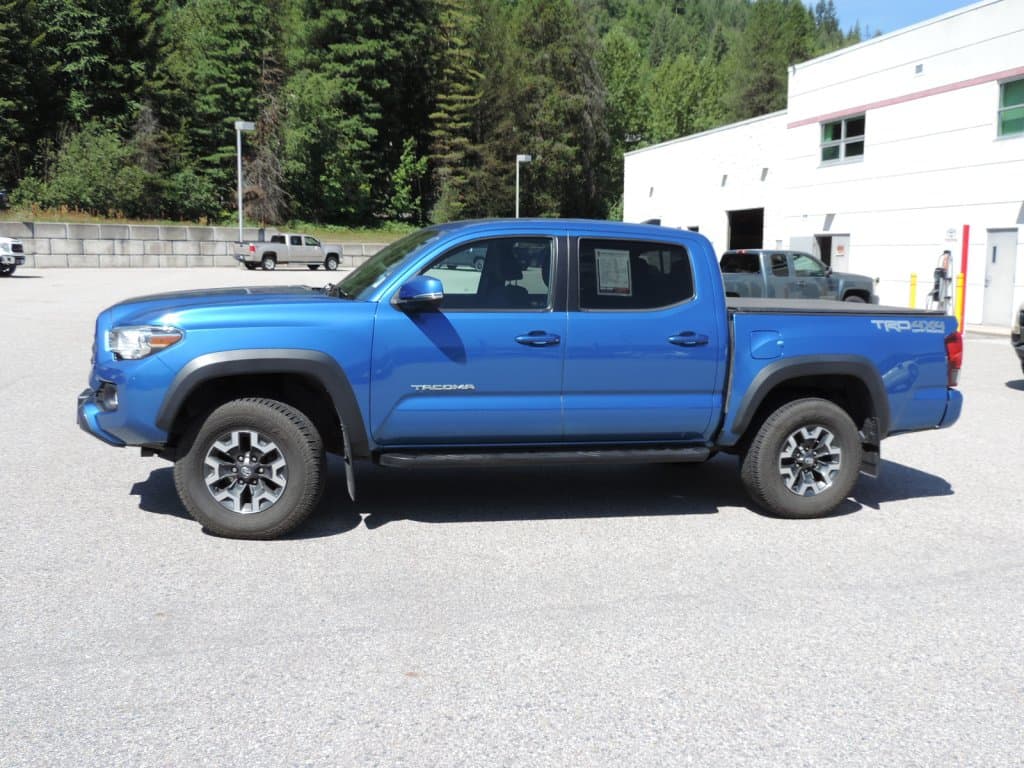 Toyota Tacoma 2018 — photo 3