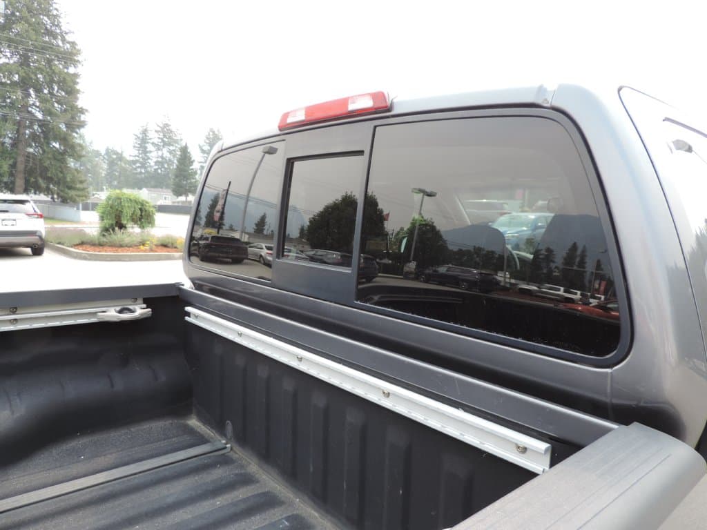 Nissan Frontier 2017 — photo 8