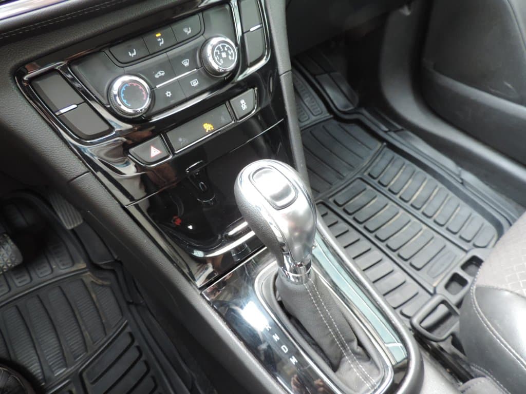 Buick Encore 2019 — photo 16