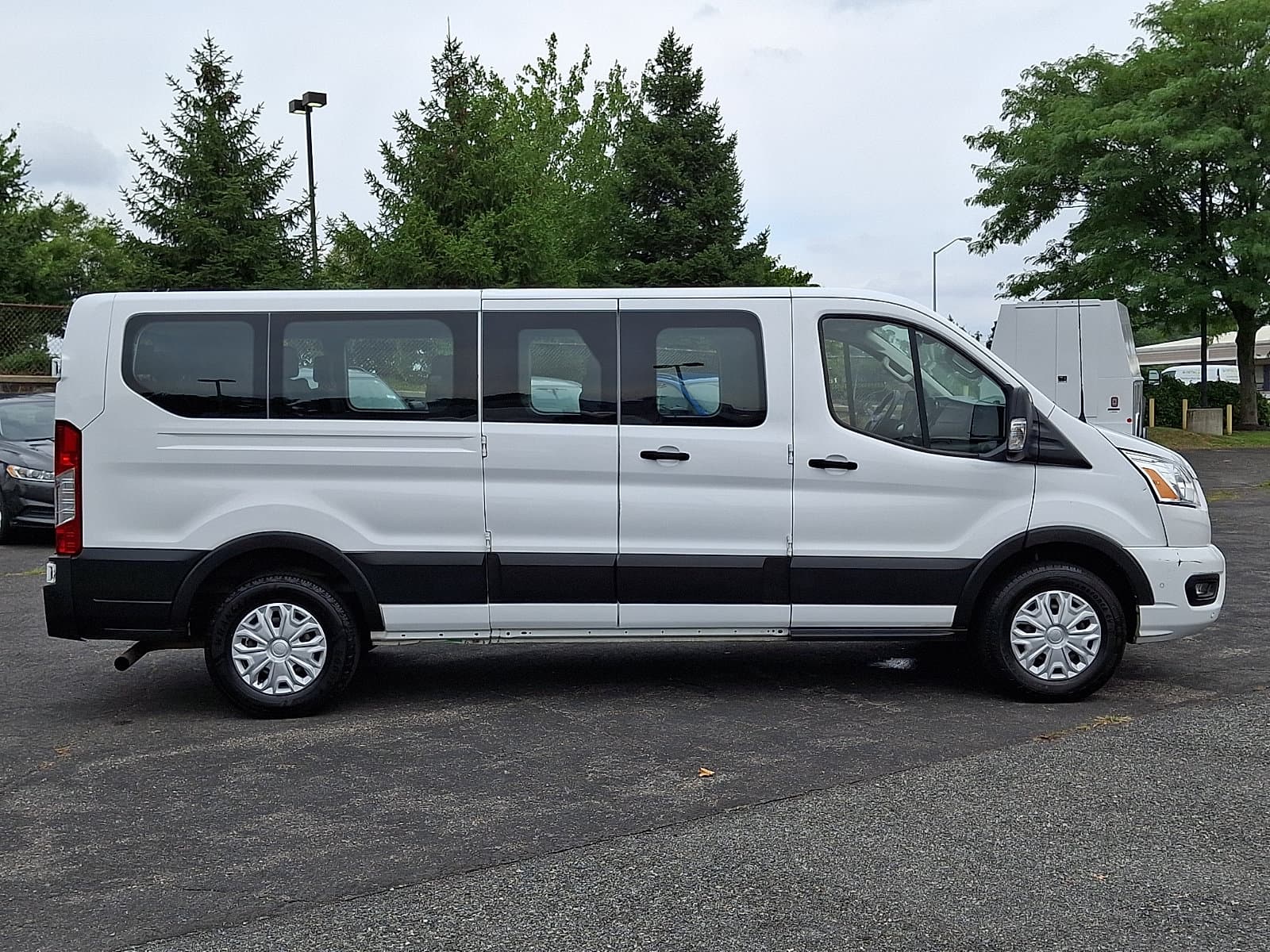 Ford Transit-350 2021 — photo 11