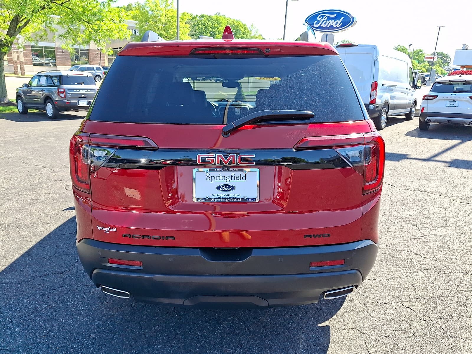 GMC Acadia 2023 — photo 9