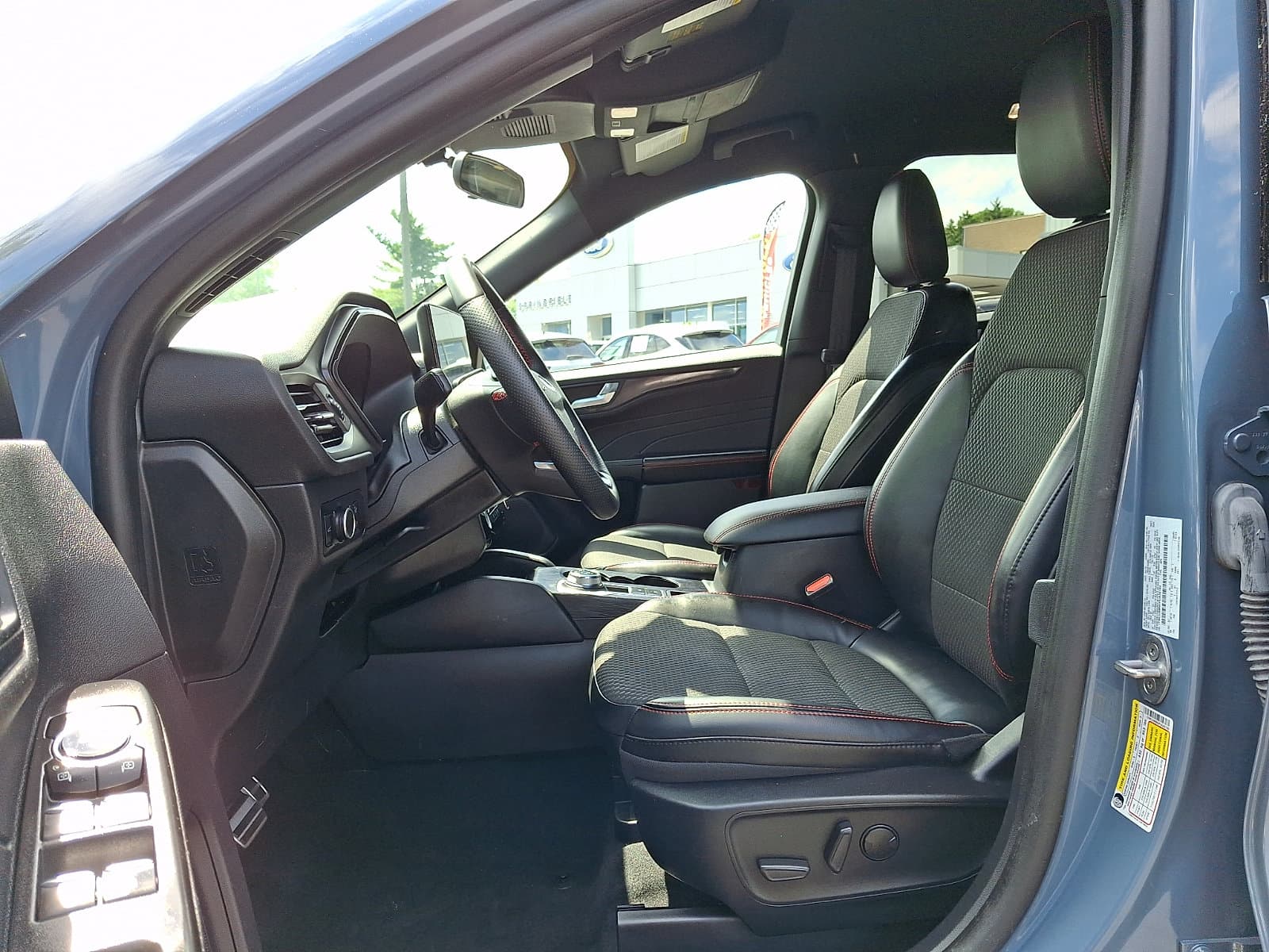 Ford Escape 2023 — photo 31