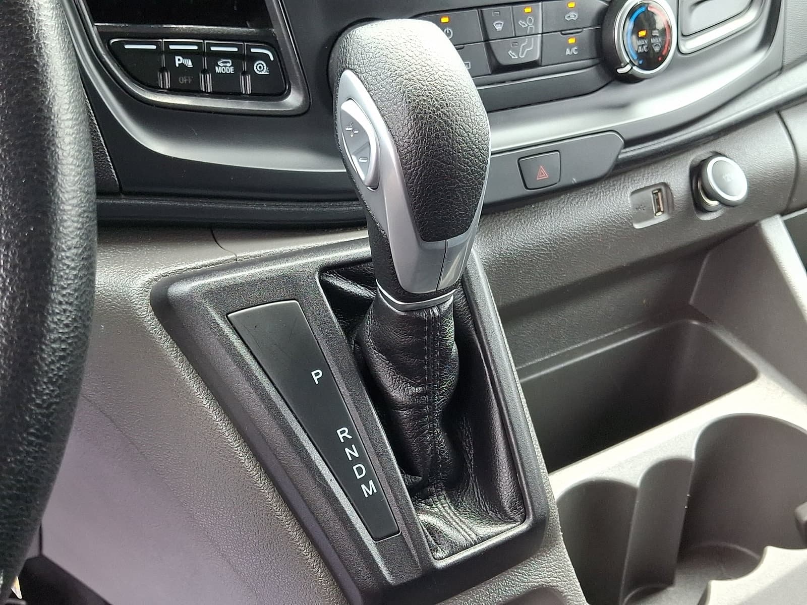 Ford Transit-350 2021 — photo 37