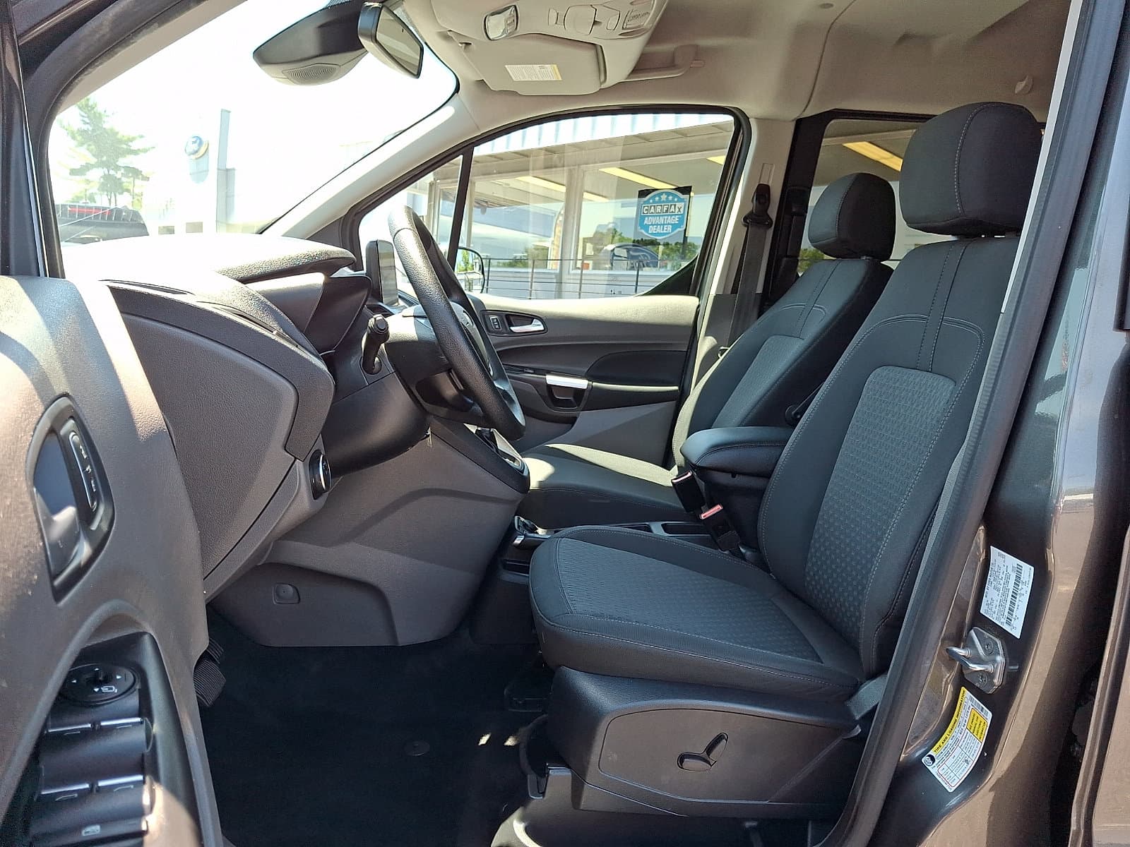 Ford Transit Connect 2021 — photo 33