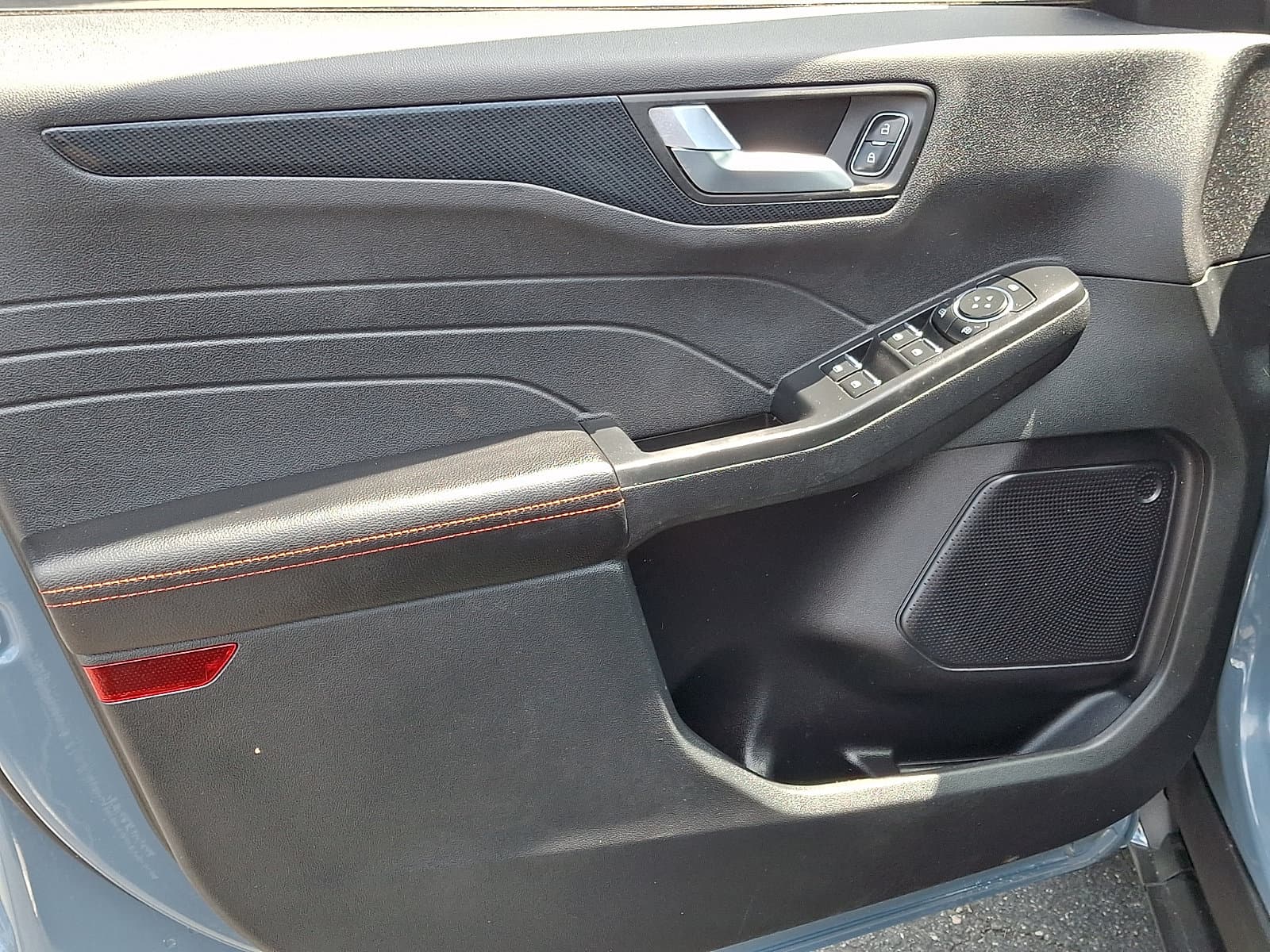 Ford Escape 2023 — photo 29