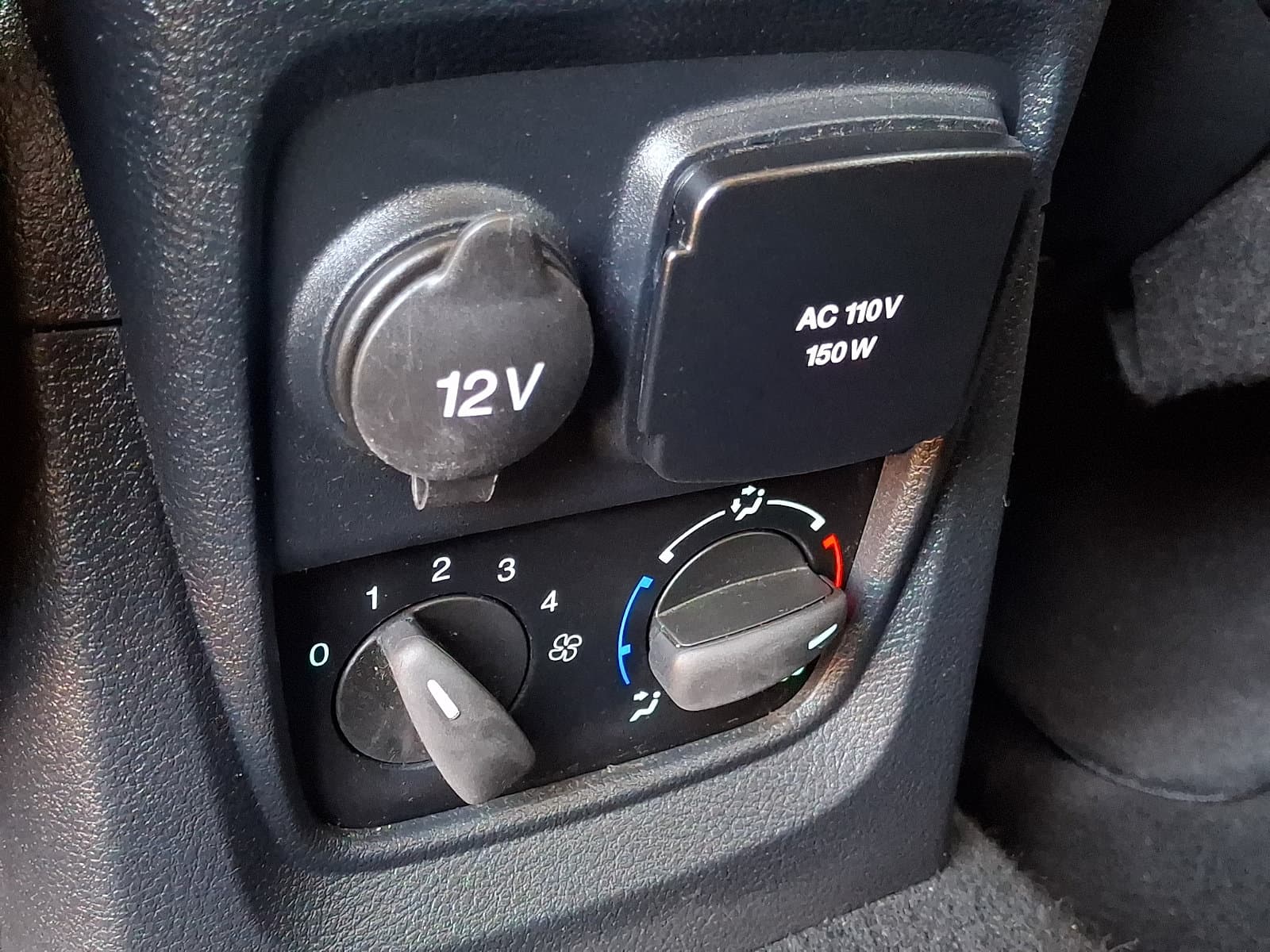 Ford Transit Connect 2021 — photo 27