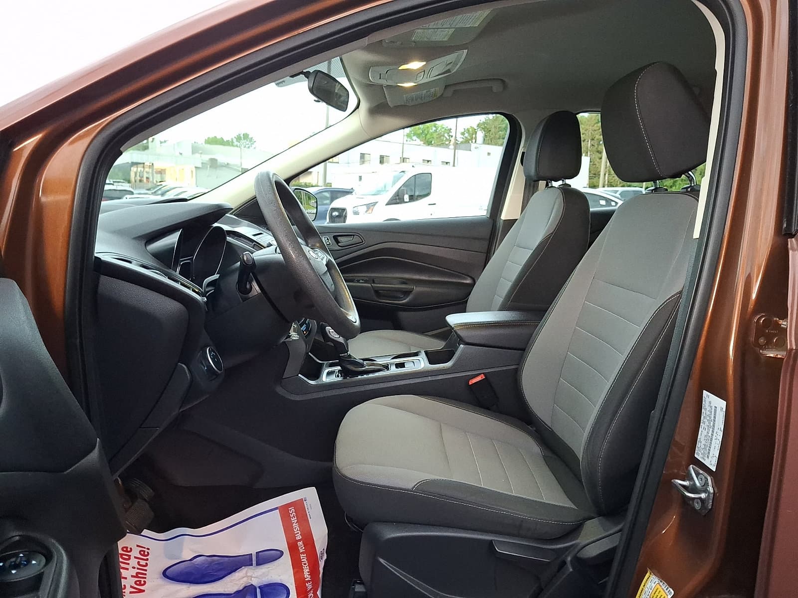 Ford Escape 2017 — photo 31