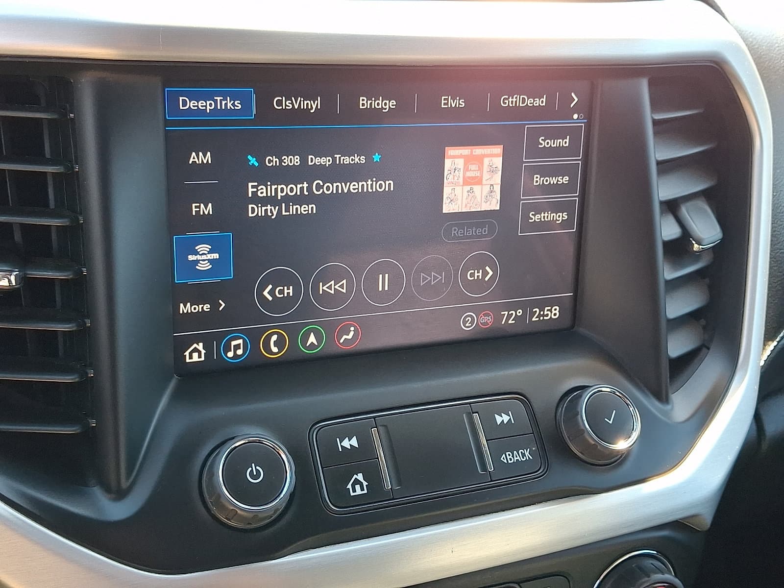 GMC Acadia 2023 — photo 39