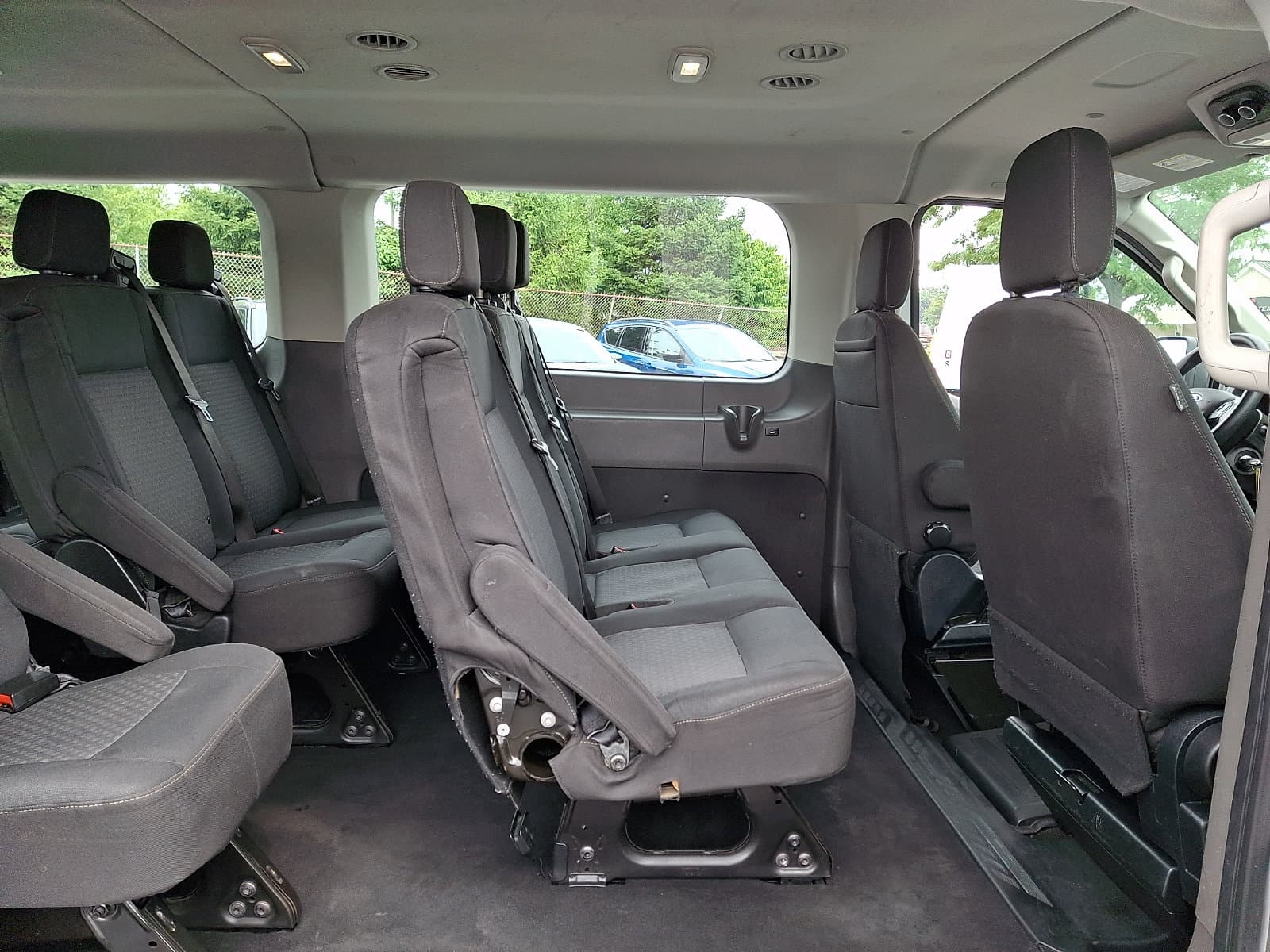 Ford Transit-350 2021 — photo 25