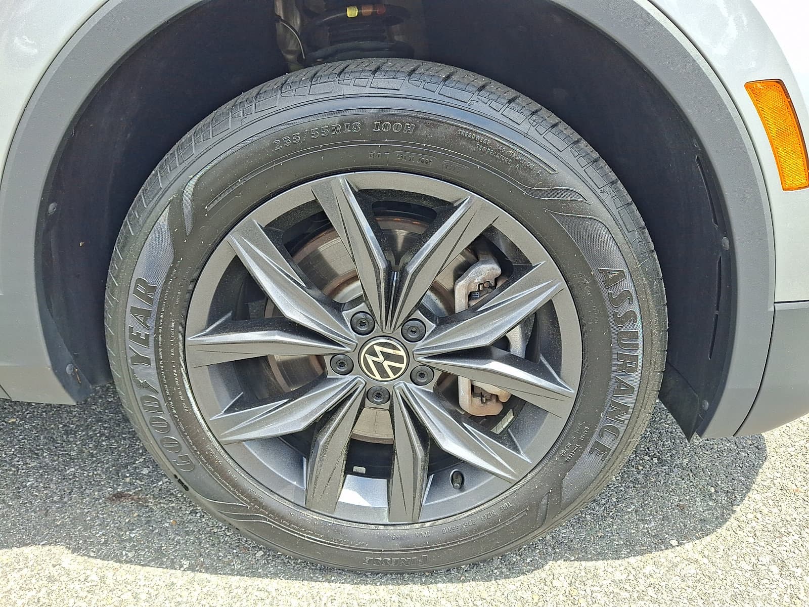 Volkswagen Tiguan 2023 — photo 19