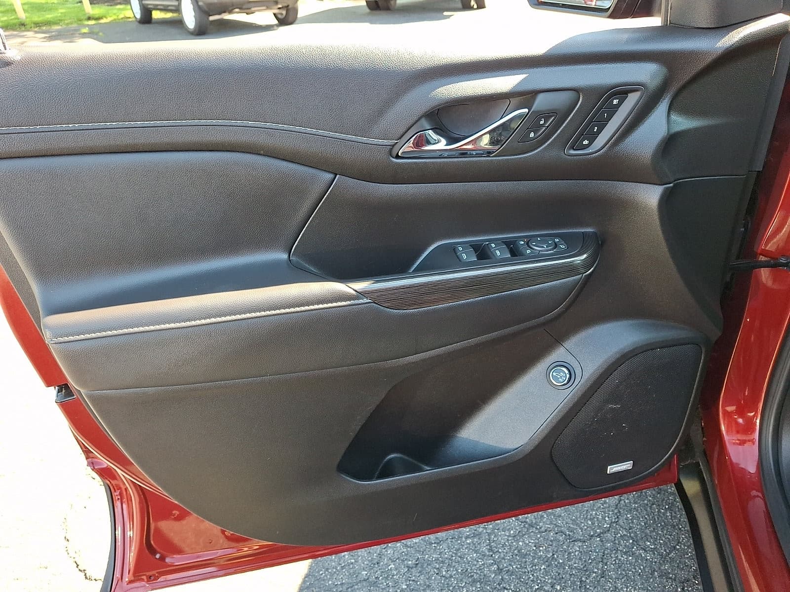 GMC Acadia 2023 — photo 29