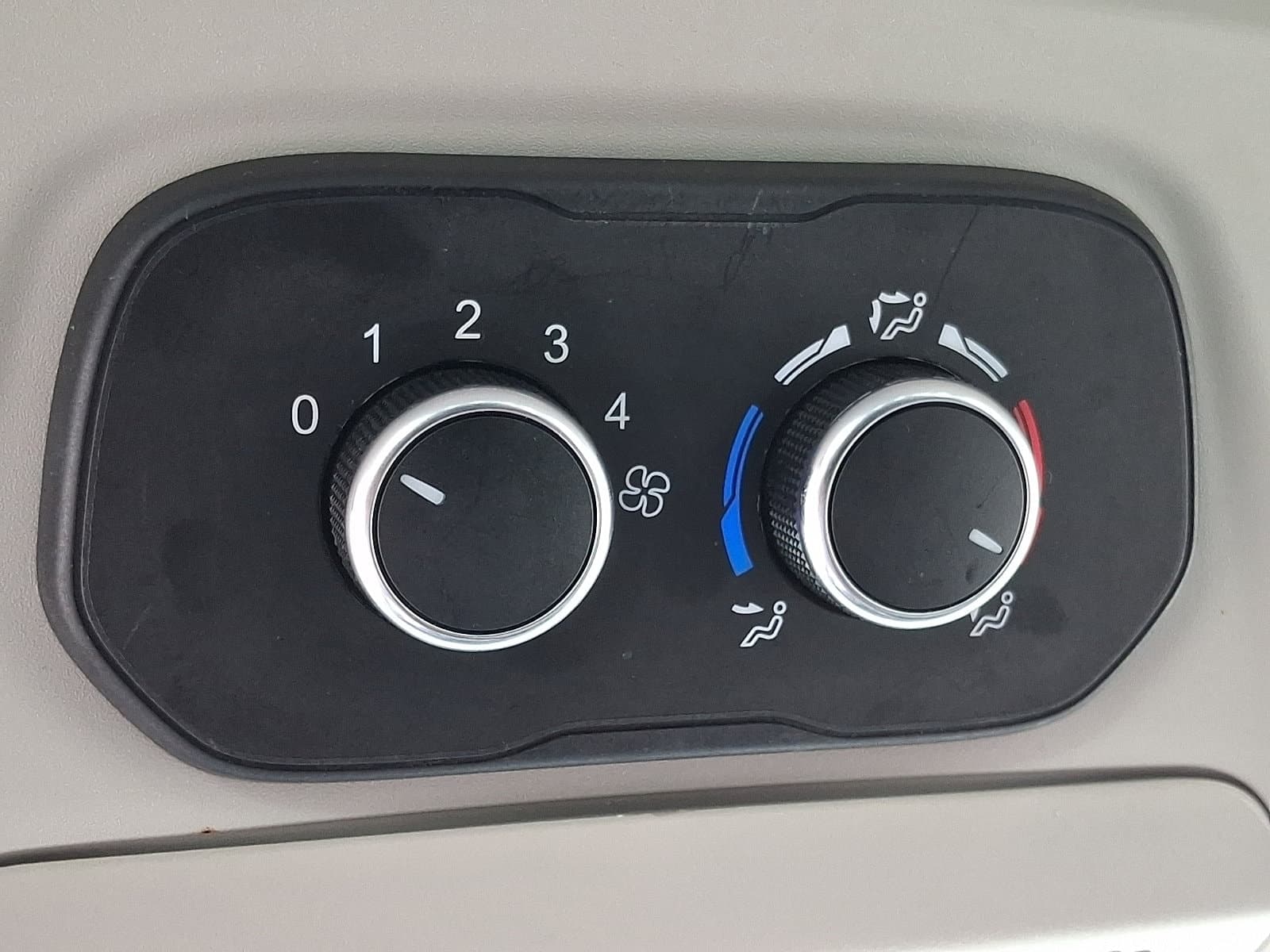 Ford Transit-350 2021 — photo 29