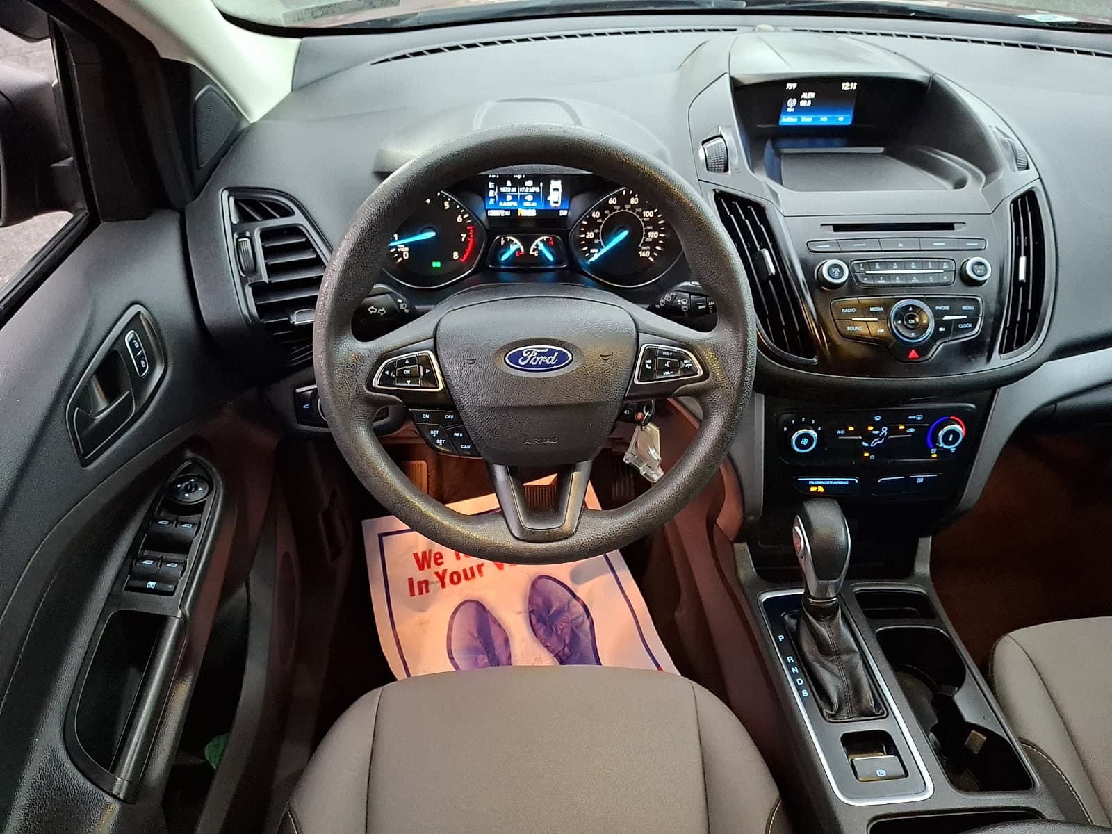 Ford Escape 2017 — photo 27