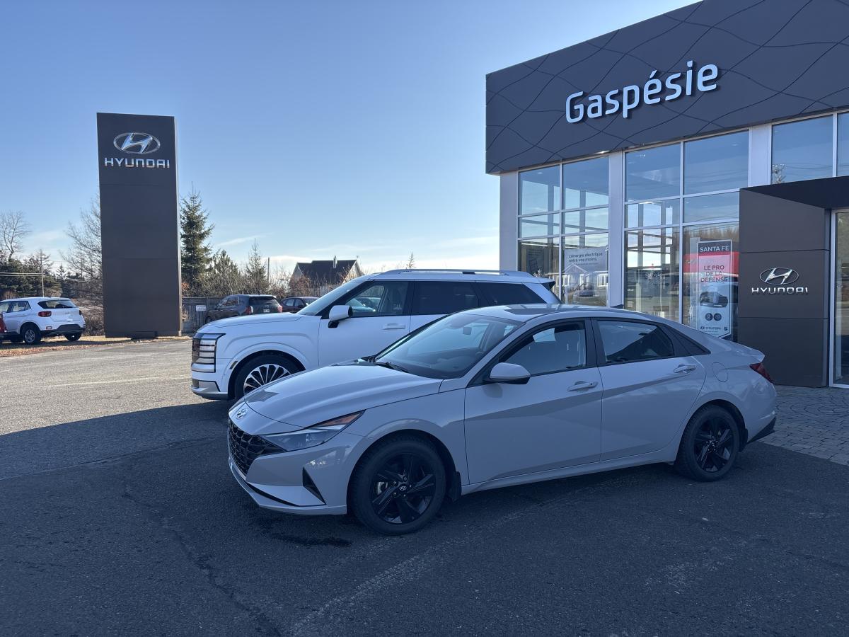 Hyundai Elantra 2022 à vendre à New Richmond