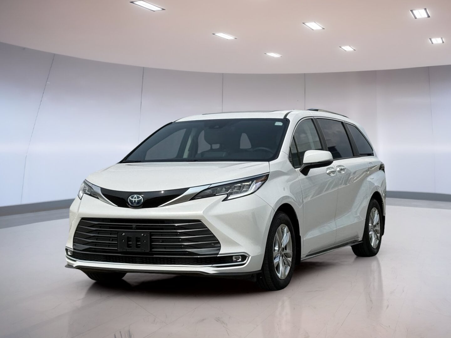 Toyota Sienna Limited 2024 WHI à vendre à Prince Albert