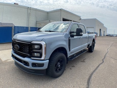 Ford Super Duty F-250 SRW 2025 Glacier Gray à vendre à Medicine Hat