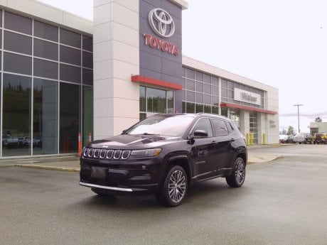 Jeep Compass 2022 Diamond Black Crystal Pearl à vendre à Whitehorse